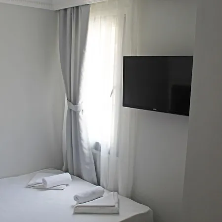 Hotel Good Night