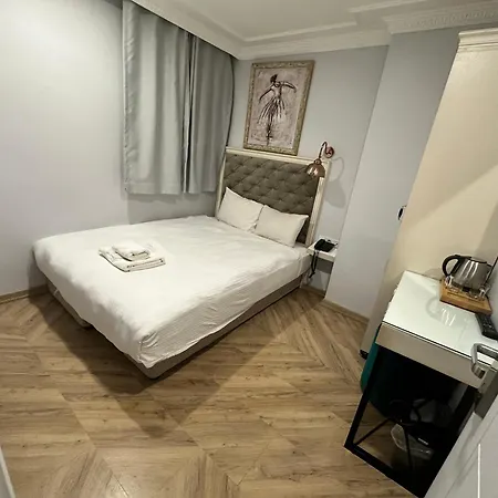 Hotel Good Night 3*