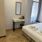 Good Night Hotel